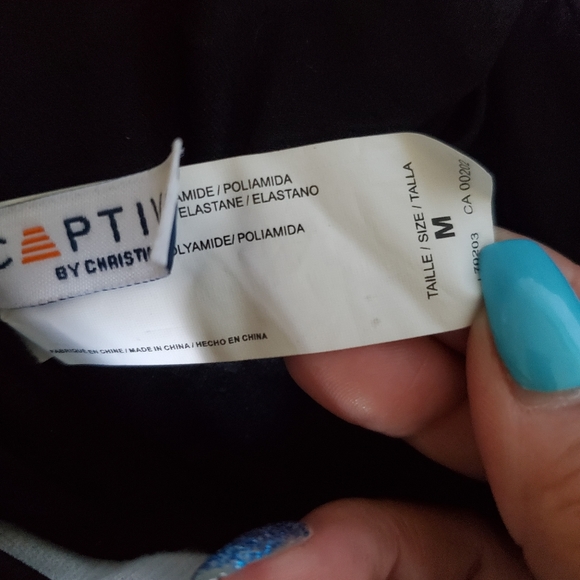 Bathing suite - Picture 3 of 5